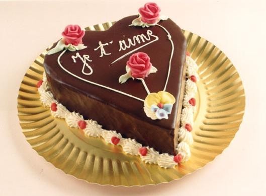 magnifique gateau coeur "je t'aime"