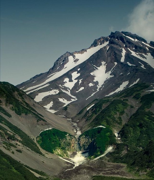 tres joli coeur au creux de la montagne