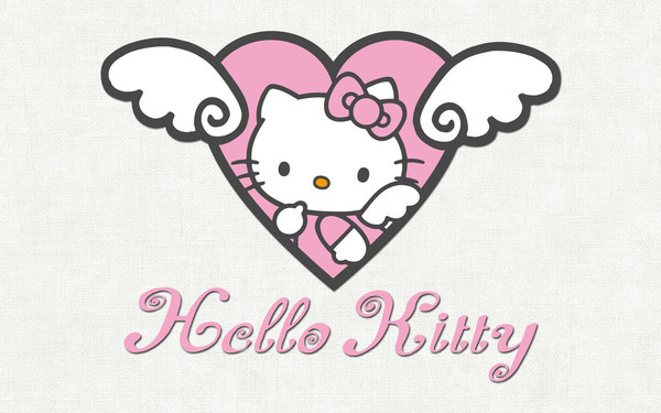 Hello Kitty dans un joli coeur ailé
