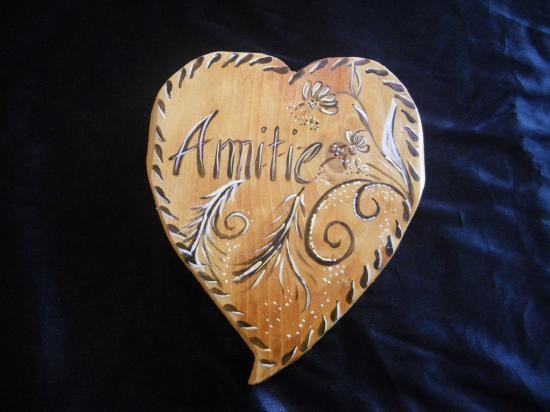 AMITIE.joli coeur en bois