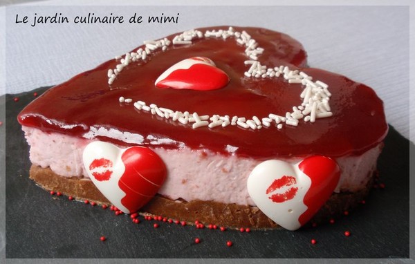 Coeur Gourmand. superbe coeur aux fruits rouge 