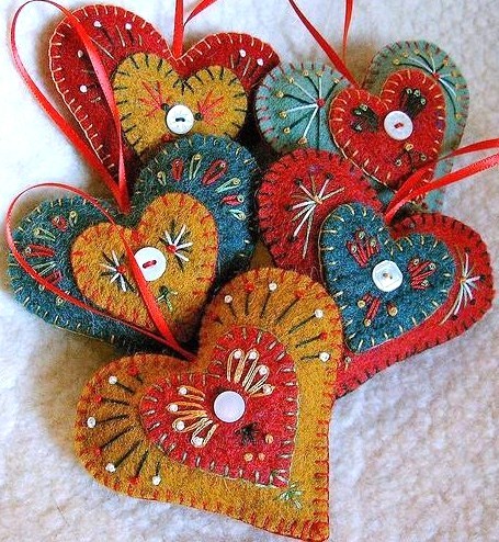 Faire un coeur de Noël en feutrine ! 