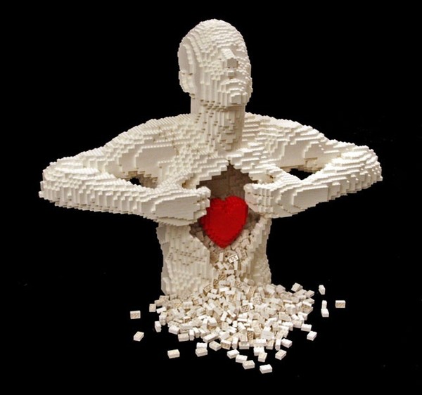 sculptures Coeur en Lego de Nathan Sawaya