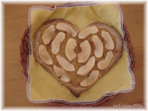 tarte aux pommes en forme de coeur