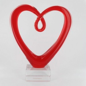 SCULPTURE DE COEUR ROUGE