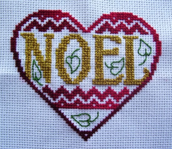 BRODERIE. Un coeur de Noël