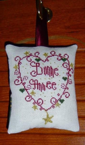 BRODERIE. Bonne Année dans coeur